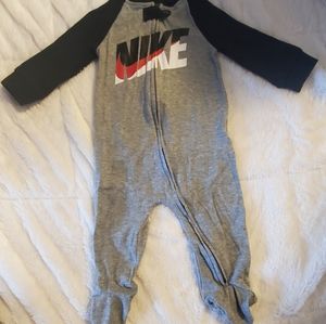Baby boys Nike zip pajamas